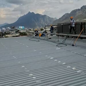 Cubierta curva de alta resistencia