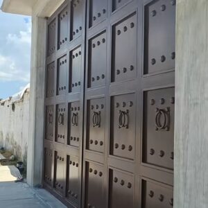 Portón en acero de alta durabilidad